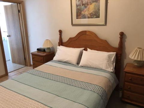 Unit 2 Ballingalla Apartments - Accommodation Ballina 4