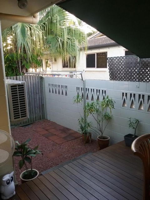 A City Retreat 2BR Apartment Reid Park Townsville - Accommodation Ballina 3