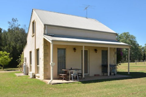 Madigan Wine Country Cottages - Accommodation Ballina 0