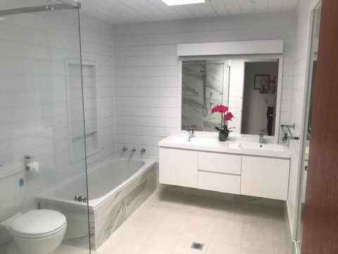 Mollymook Fantastic Holiday House - Accommodation Ballina 4