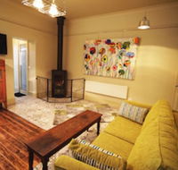 Latrobe Art Apartments - Accommodation Ballina
