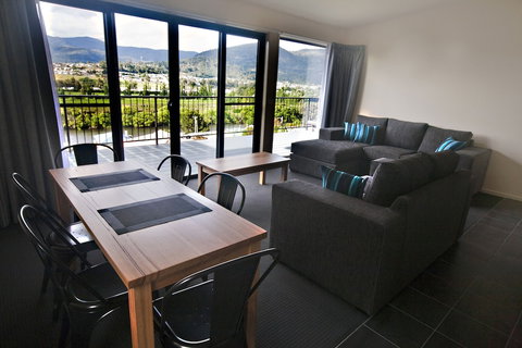 New Norfolk Apartments - Accommodation Ballina 0