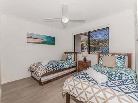 Coolum Waves Pet Friendly Holiday House - Accommodation Ballina 2