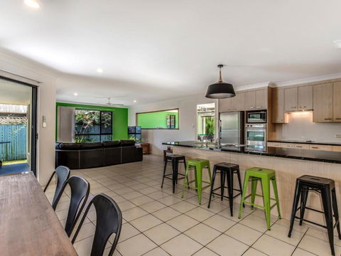 Coolum Waves Pet Friendly Holiday House - Accommodation Ballina 6