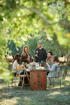 Olio Bello Lakeside Glamping - Accommodation Ballina 1