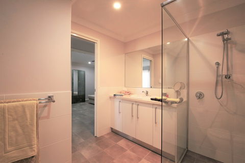 Studio Style Mindarie Marina - Accommodation Ballina 5