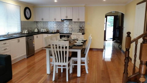 The Don Healesville - Accommodation Ballina 2