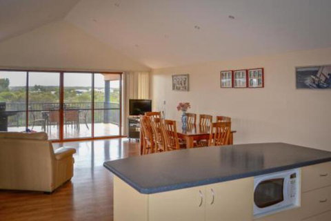 The Curly Seahorse - Accommodation Ballina 3