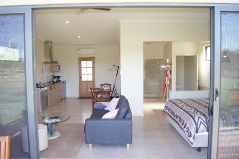 Manzanillo Grove Villa - Accommodation Ballina 1