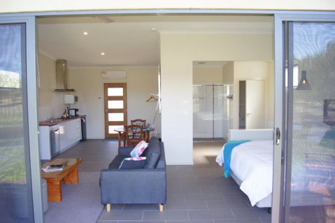 Manzanillo Grove Villa - Accommodation Ballina 2