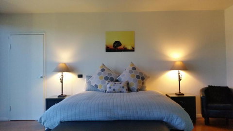 The Red Stag - Accommodation Ballina 3