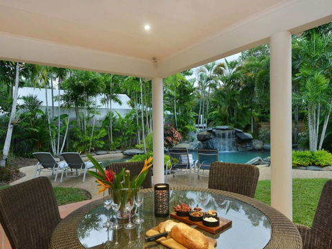 Sandwater Tropical Beachside Holiday House - Accommodation Ballina 5