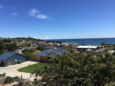 Penguin Seaside Homestay - Accommodation Ballina 6