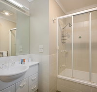 Absinthe - Accommodation Ballina