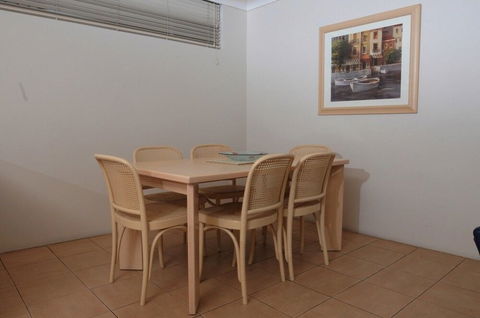 Anglesea Beachfront Court Holiday Units - Accommodation Ballina 3