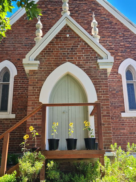 Henry's Quirindi - Accommodation Ballina 0