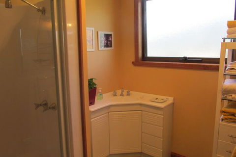 High On Penguin - Accommodation Ballina 4