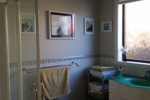 High On Penguin - Accommodation Ballina 5