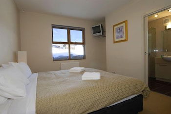 Chalet Hotham 1 - Accommodation Ballina 4