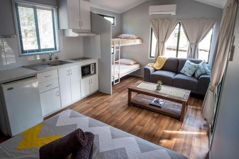 Kimberleyland Waterfront Holiday Park - Accommodation Ballina 1