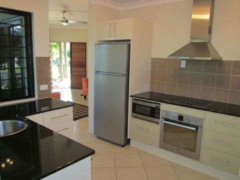 Hai Villa Port Douglas - Accommodation Ballina 3