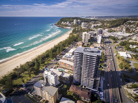 Boardwalk Burleigh Beach - Accommodation Ballina 4