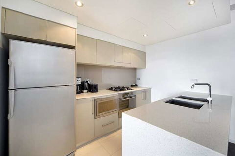 Astra Apartments Sydney - George St - Accommodation Ballina 2