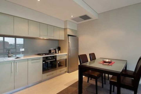 Astra Apartments Sydney - George St - Accommodation Ballina 4