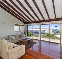 Kingscliff Ocean Vista With Jacuzzi Spa - Accommodation Ballina