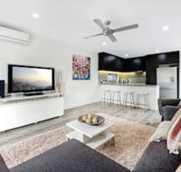 Luxury 1 Bedroom home in Broadbeach Waters - Accommodation Ballina