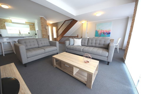 Ocean Shores Unit  No 4 - Accommodation Ballina 3