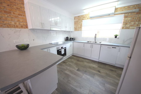 Ocean Shores Unit  No 4 - Accommodation Ballina 2