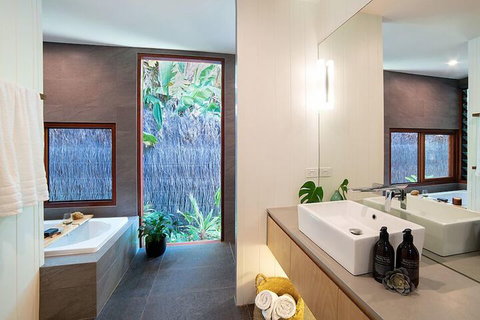 Byron Beach Retreats - The BungalowÂ  - Accommodation Ballina 6