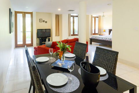 The Penthouse Port Douglas - Accommodation Ballina 2
