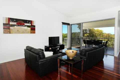 224 Centenary Heights Road Coolum Beach 500 Dollar Bond Linen Included - Accommodation Ballina 3