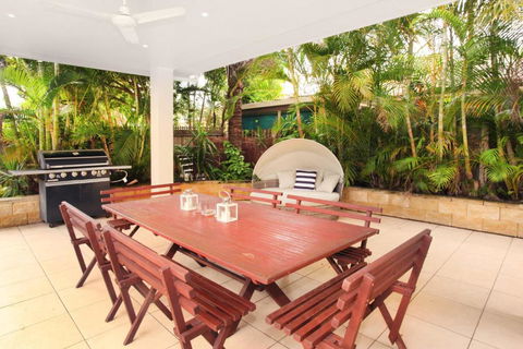 11 Dalmor Court Coolum Beach Pet Friendly Linen Supplied 500 BOND - Accommodation Ballina 3