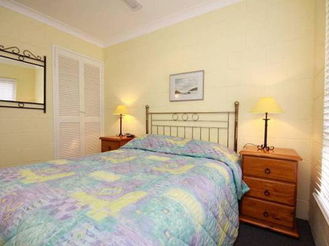 Villa Manyana 09 - Accommodation Ballina 6