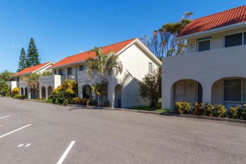Villa Manyana 09 - Accommodation Ballina 0