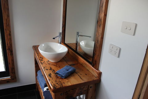 The Cottage - Accommodation Ballina 2