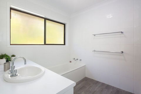 Randall Family Retreat 22B Randall Drive - Accommodation Ballina 6