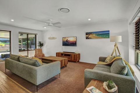 Noosa Heads Endless Summer Beach Retreat - Accommodation Ballina 5
