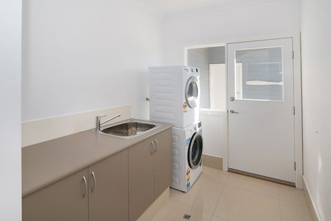 Casa Azzura - Accommodation Ballina 5