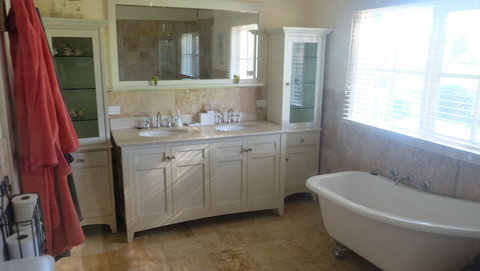 Yea Woodduck Cottage - Accommodation Ballina 5