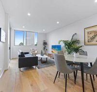 HomeHotel Luxury  New 2 Bedroom Apartment - Accommodation Ballina
