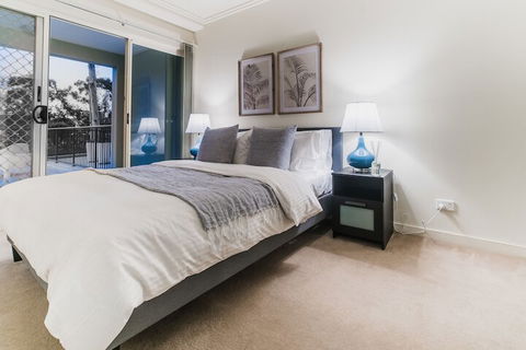 Absolute Riverfront One Bedroom Apartment - Accommodation Ballina 7