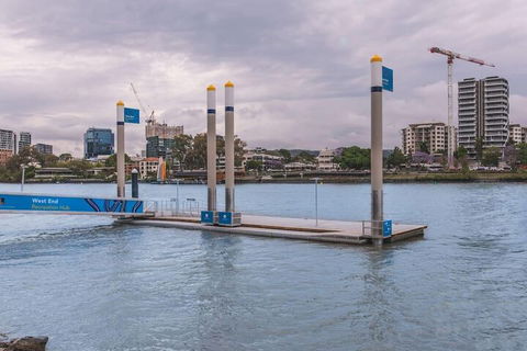 Absolute Riverfront One Bedroom Apartment - Accommodation Ballina 2