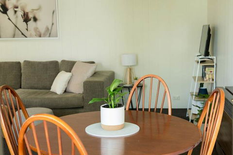 Two Bedroom Gem Short Drive To MONA - Accommodation Ballina 5