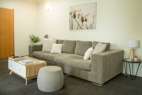 Two Bedroom Gem Short Drive To MONA - Accommodation Ballina 7