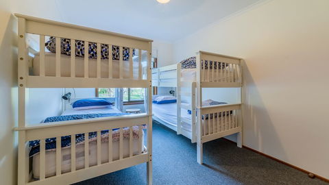 Pescarina Free Wifi & Netflix - Accommodation Ballina 3