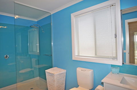 THE Esplanade 4 Free Wifi & Foxtel - Accommodation Ballina 5